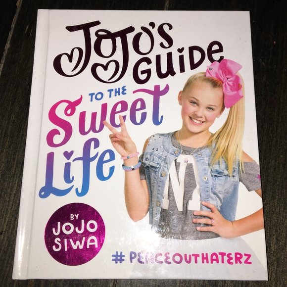 Jojo Siwa  jojo's guide to the sweet life book - Picture 1 of 2